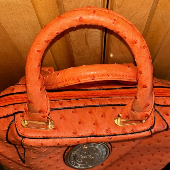 Faux Ostrich leather bag ; really is gorges made in China - Picture 8 of 17
